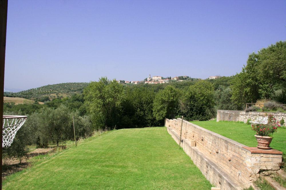 Villa Uccellaia By Posarellivillas Agello Exterior foto